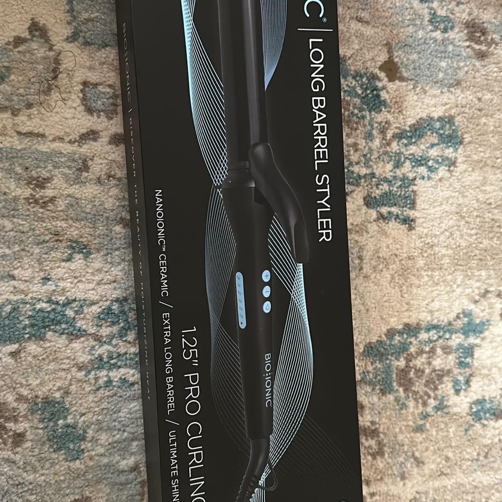 Bio Ionic Long Barrel Styler Curling Iron